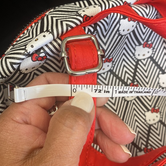Hello Kitty Mini Backpack - Picture 7 of 7